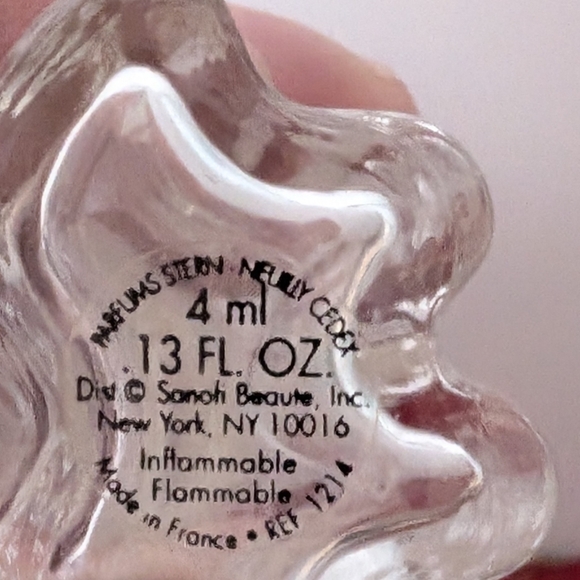 Set of Three Mini Vintage Scent & Dab Bottles, Oscar de la Renta, Nina Ricci - Picture 6 of 6